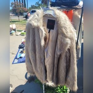 Yoki Women's Plush Teddy Jacket - Cream